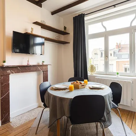 Le Luxueux - Netflix I Wifi I Centre - Design & Cosy Lägenhet *