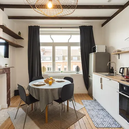 Le Luxueux - Netflix I Wifi I Centre - Design & Cosy Valenciennes